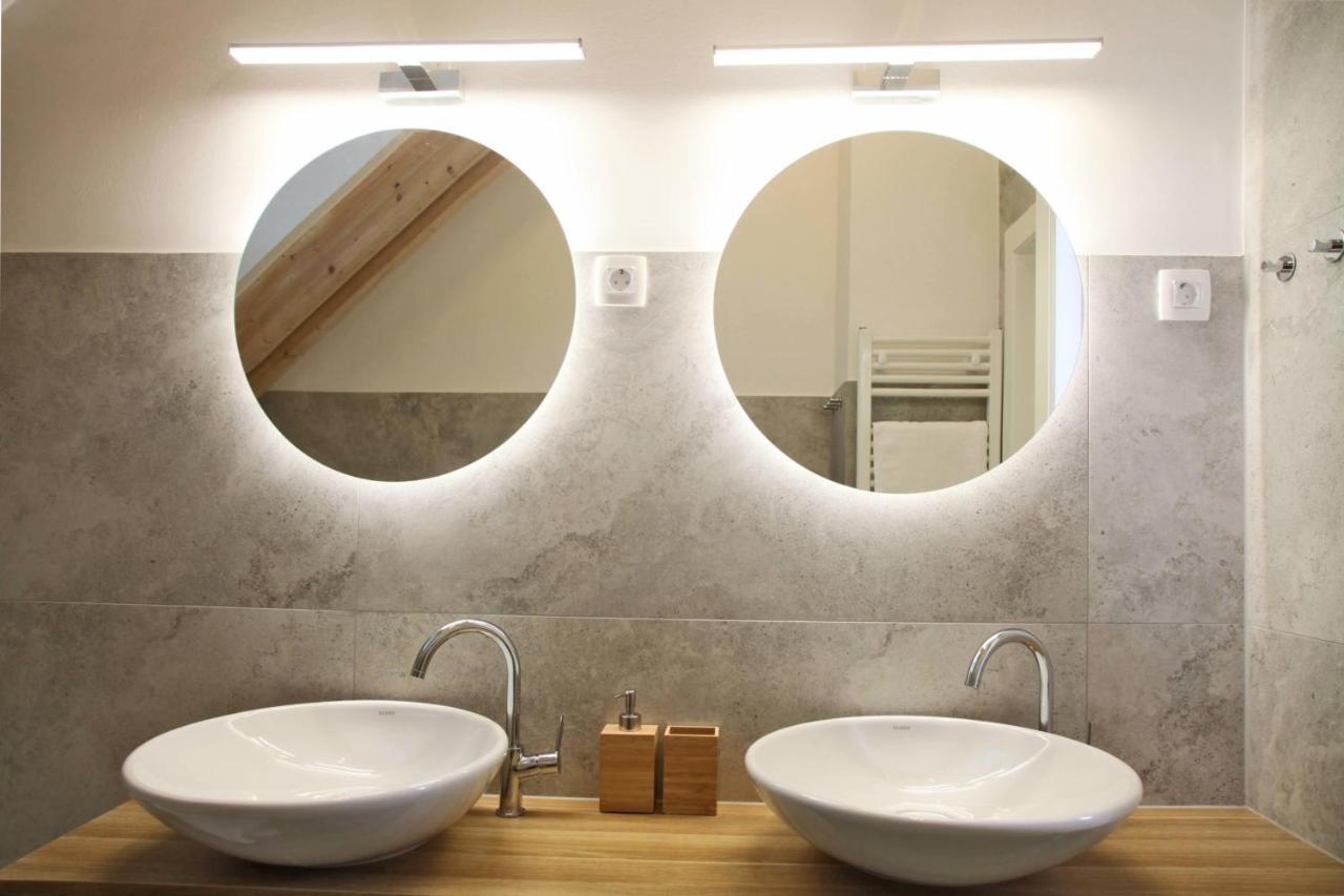 Apartment Jurijana - New 4-Bedroom Triplex With Sauna & Garden Бохинь Экстерьер фото