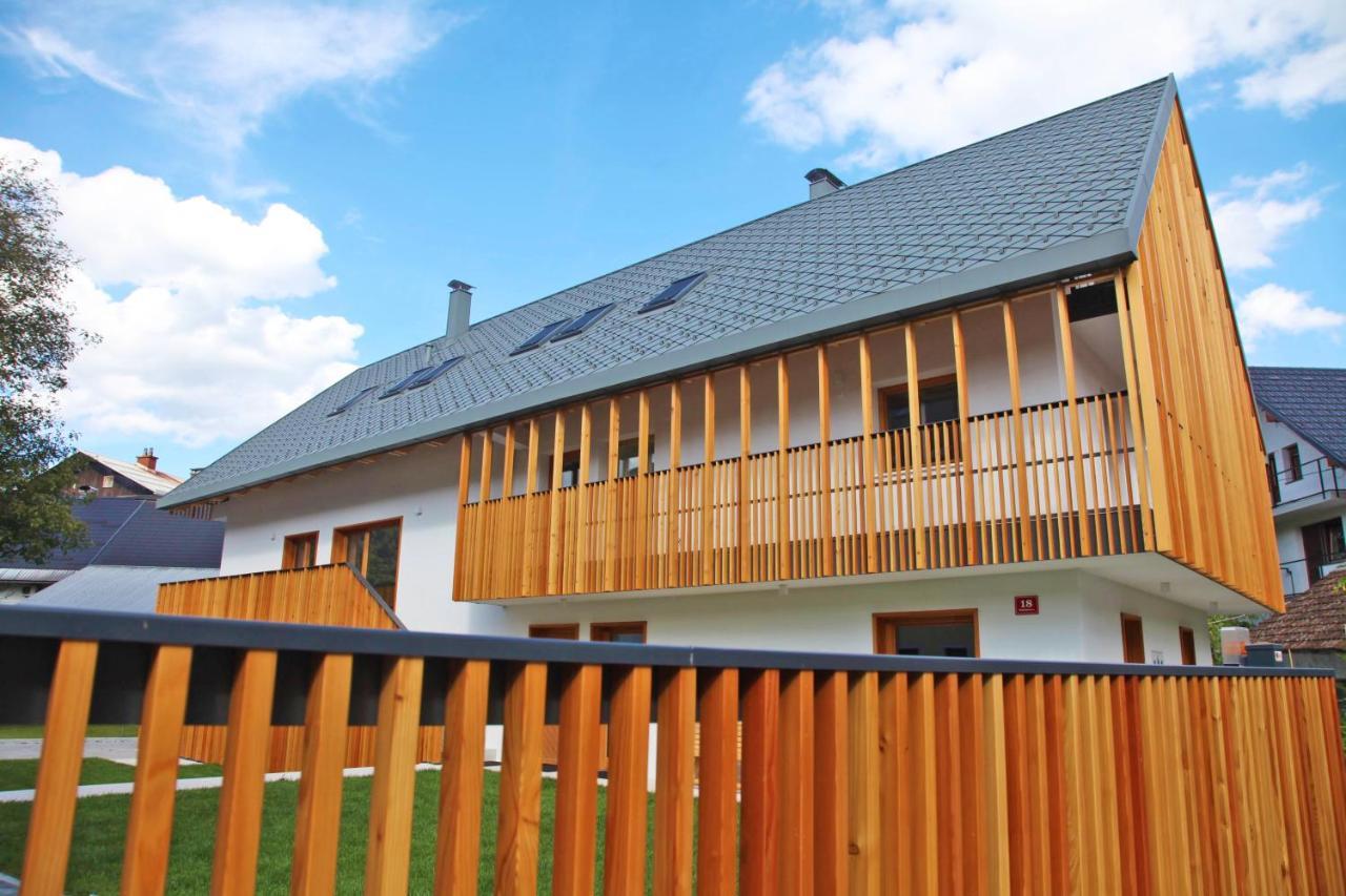 Apartment Jurijana - New 4-Bedroom Triplex With Sauna & Garden Бохинь Экстерьер фото
