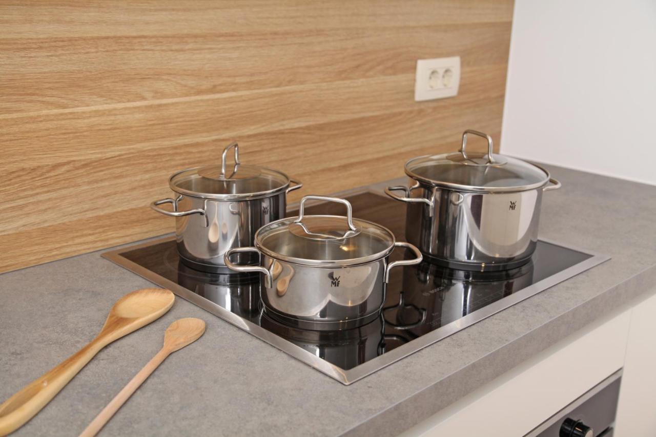 Apartment Jurijana - New 4-Bedroom Triplex With Sauna & Garden Бохинь Экстерьер фото